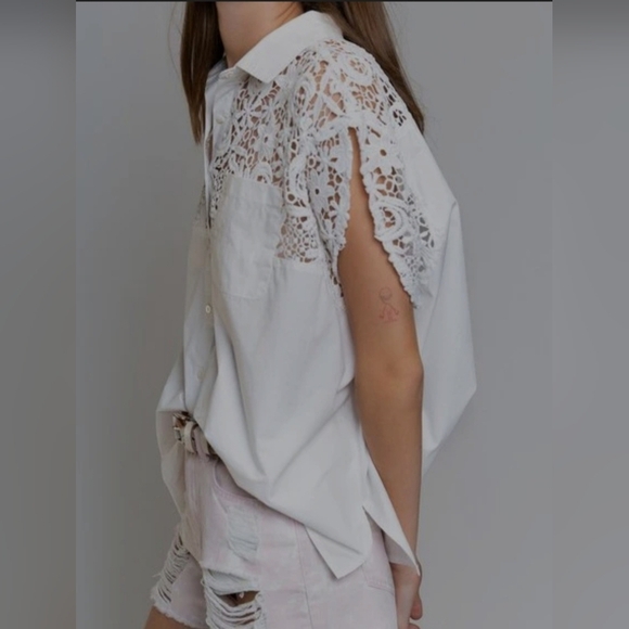 POL Upper Lace Detailed White Blouse. NWOT. SZ S - Picture 2 of 6